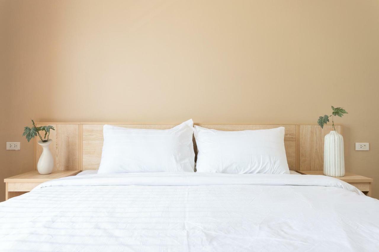 O2 Hotel Lop Buri מראה חיצוני תמונה