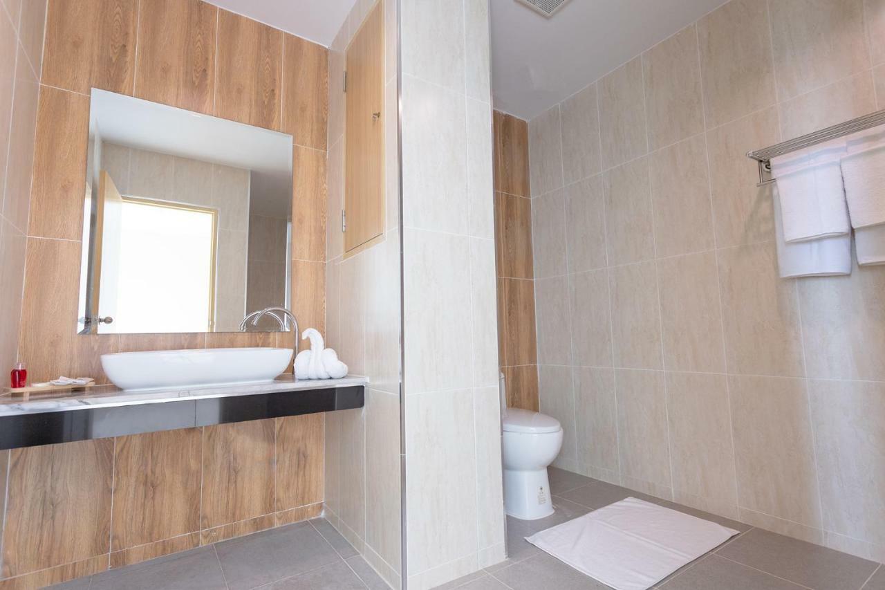 O2 Hotel Lop Buri מראה חיצוני תמונה
