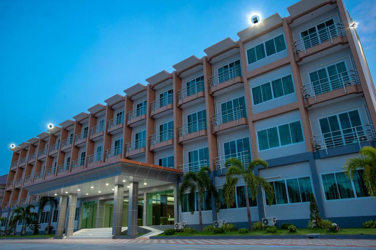 O2 Hotel Lop Buri מראה חיצוני תמונה